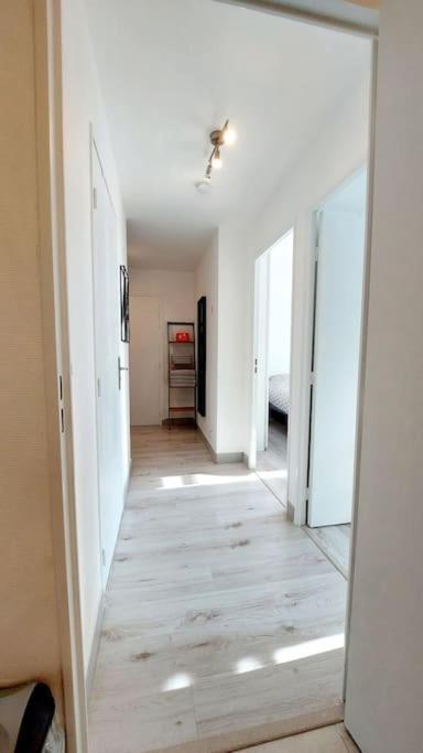Cosy Home 2, 2 Chambres, 6 Personnes, 3 Min Gare, Parking Cergy Extérieur photo